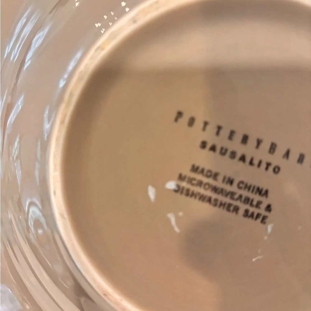 Pottery  barn Tan Sausalito cereal/soup bowls. - Picture 2 of 2